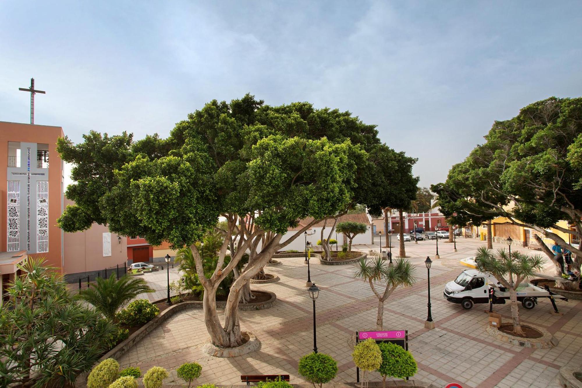 Sardina Casa Plaza San Nicolas De Bari מראה חיצוני תמונה